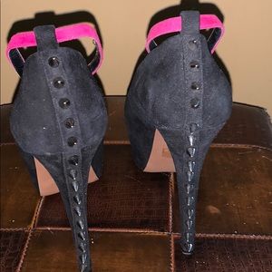 Size 9 beautiful platform heels with spikes.